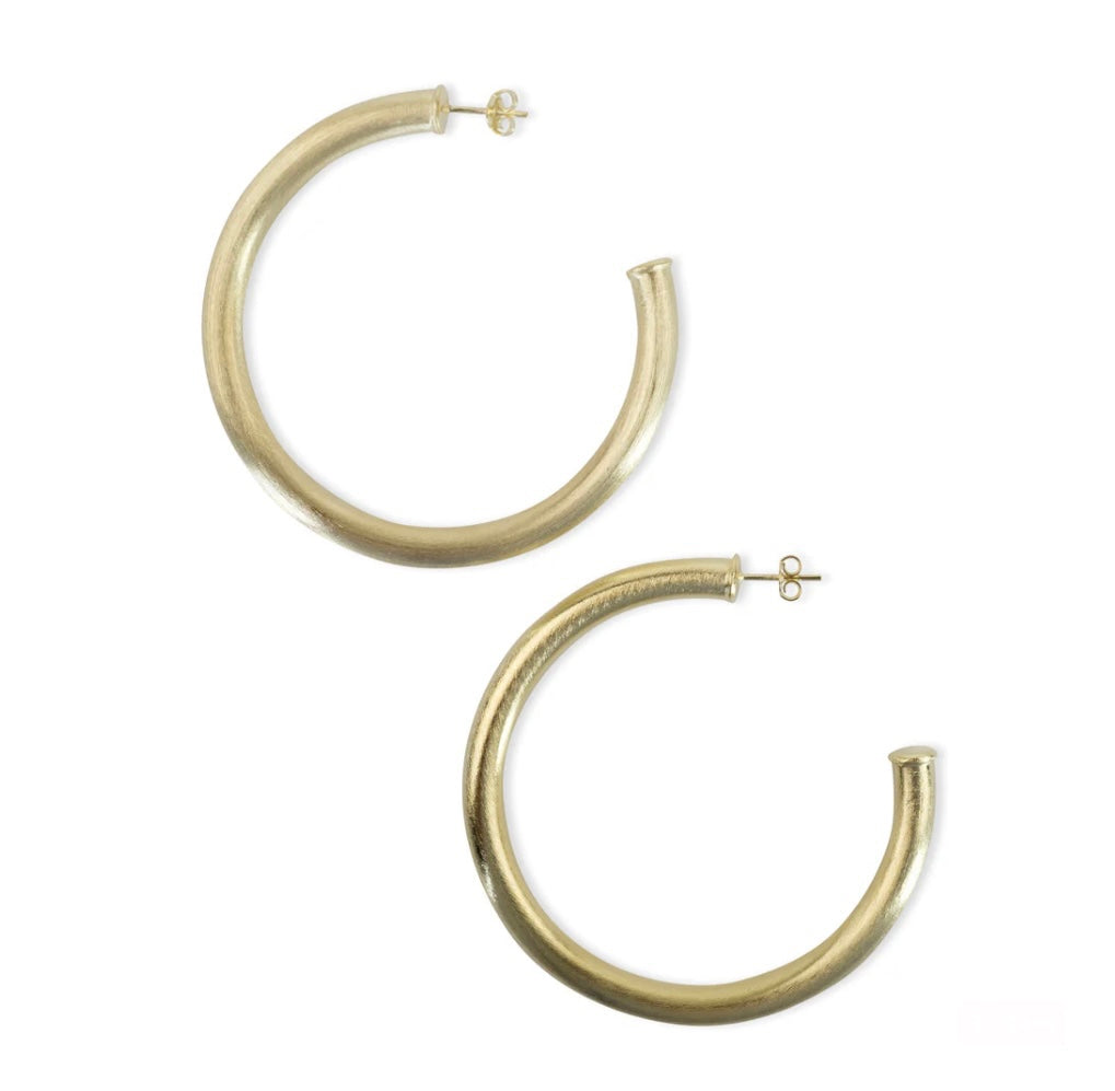 Arlene Hoops in Brushed Gold