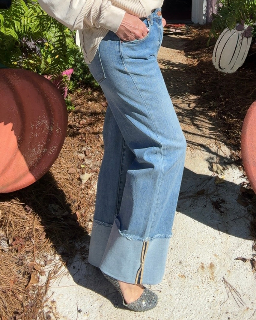 The Addi Wide Cuff Jean