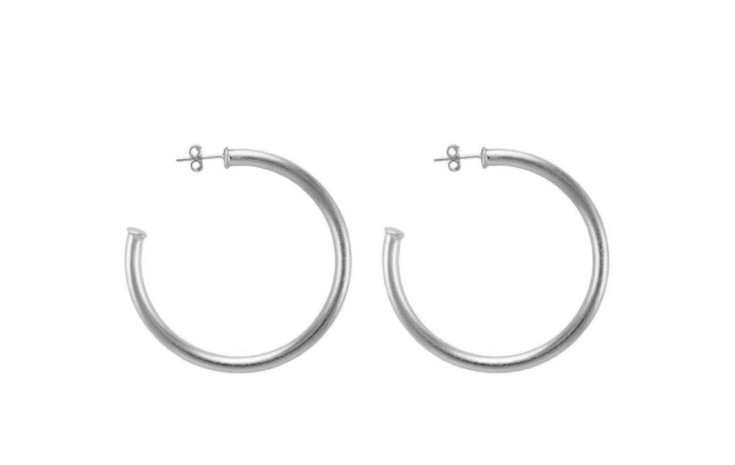 Petite Everybody’s Favorite Hoops