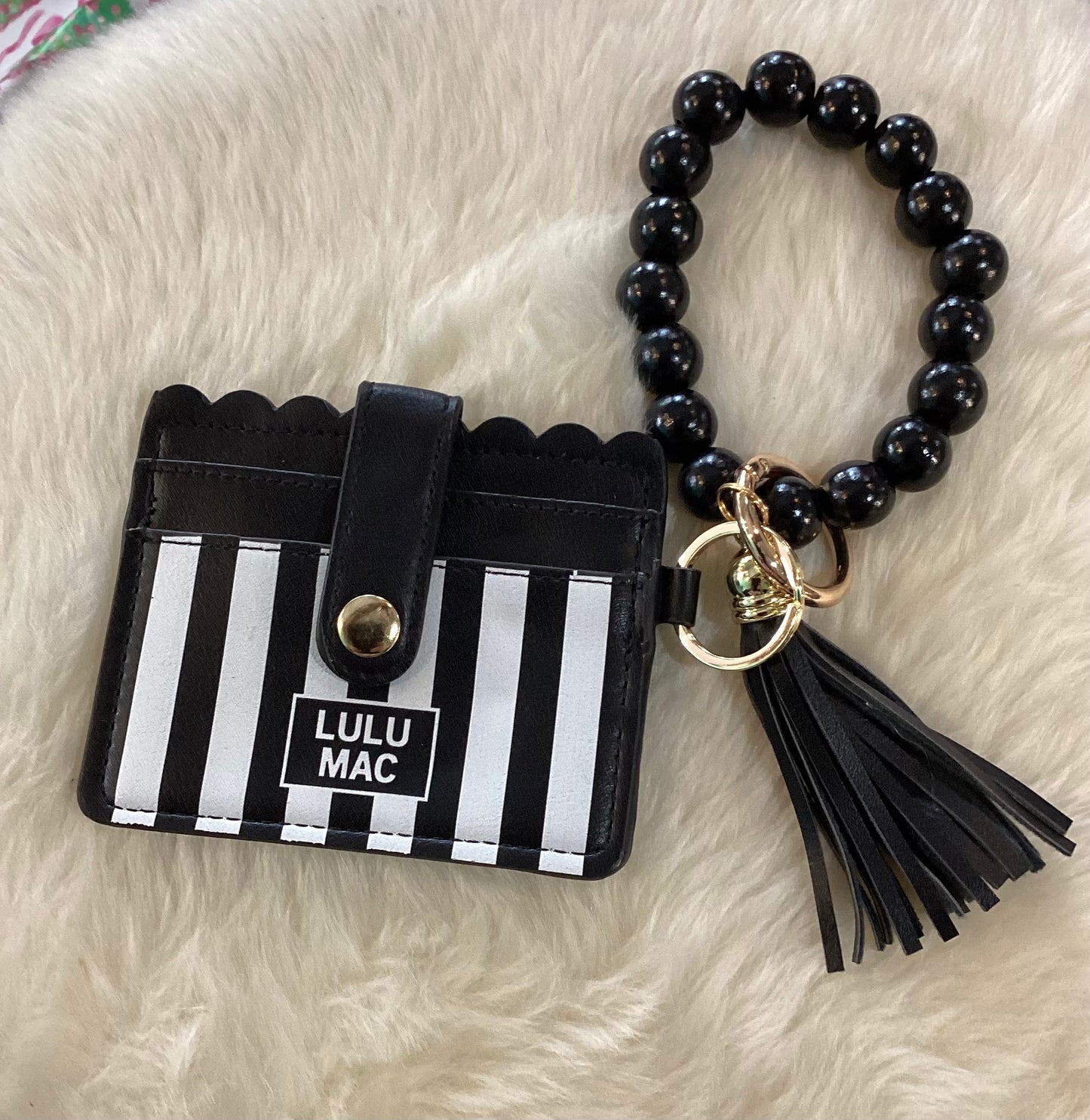 LuLu MAC ID Wallet in Black/ White