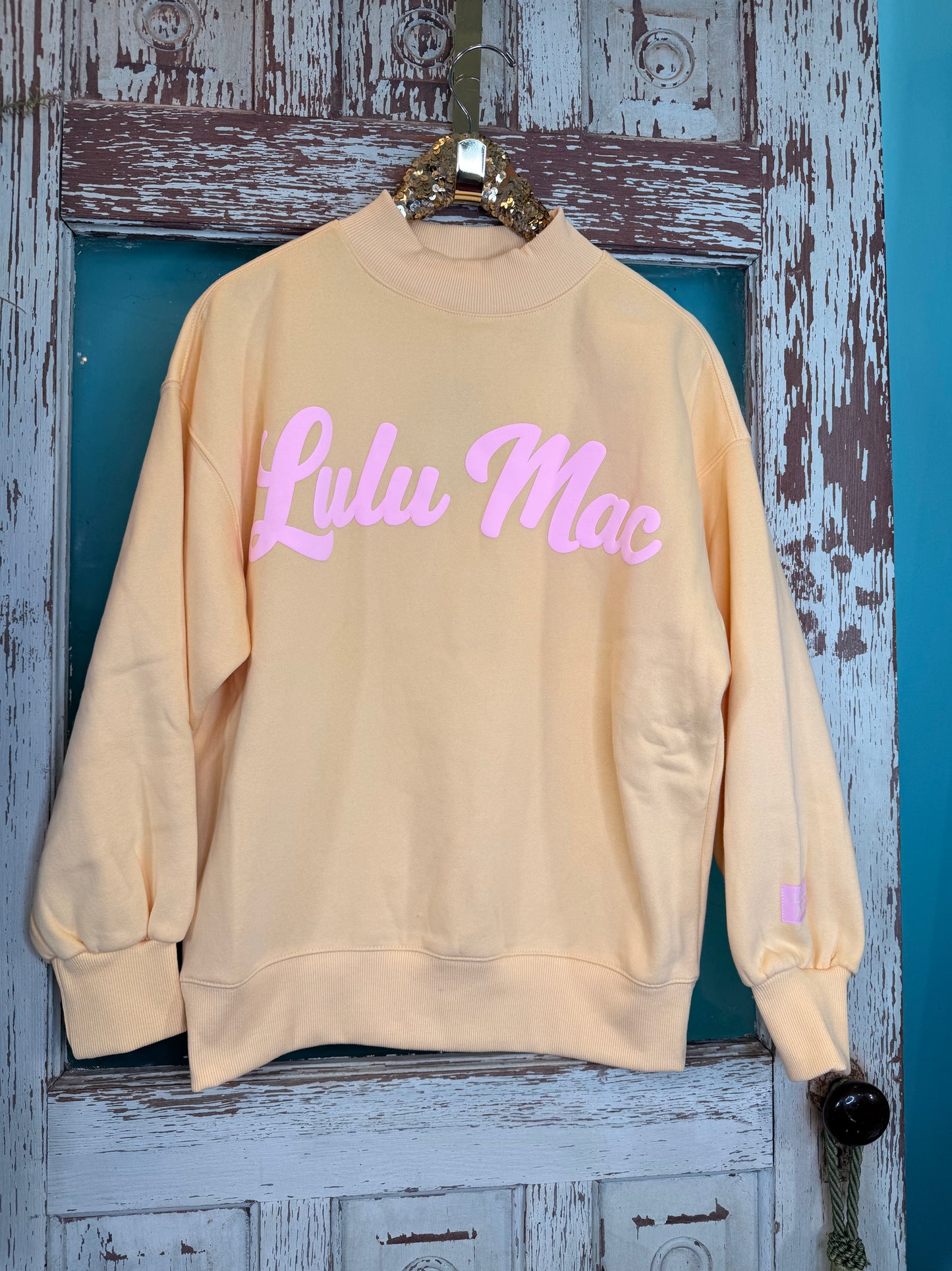 LuLu Mac Script Sweatshirt Butter/Lt Pink