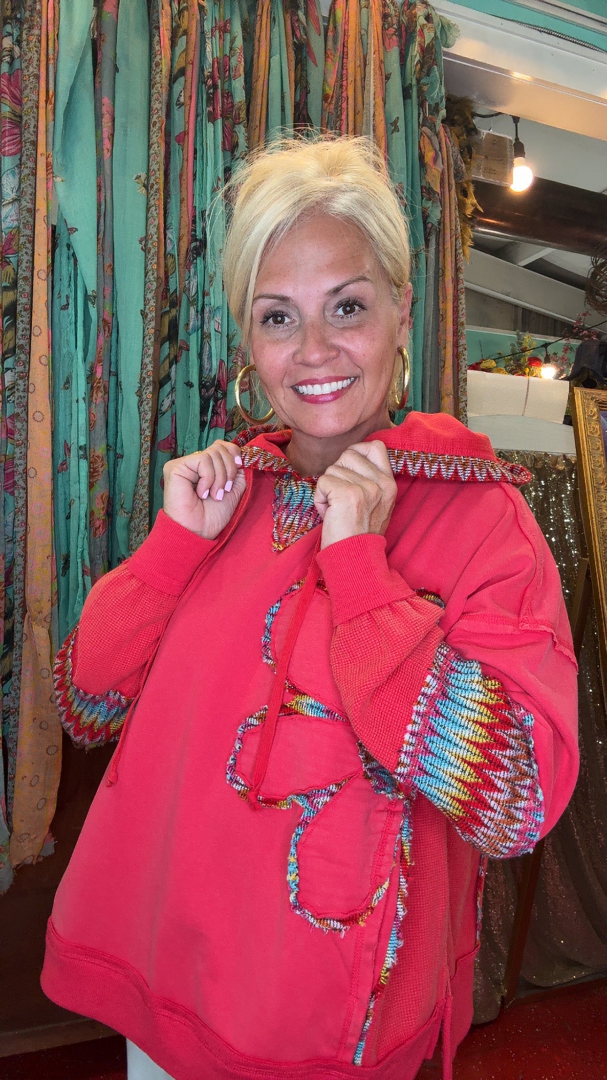 Poppy Hooded Pullover