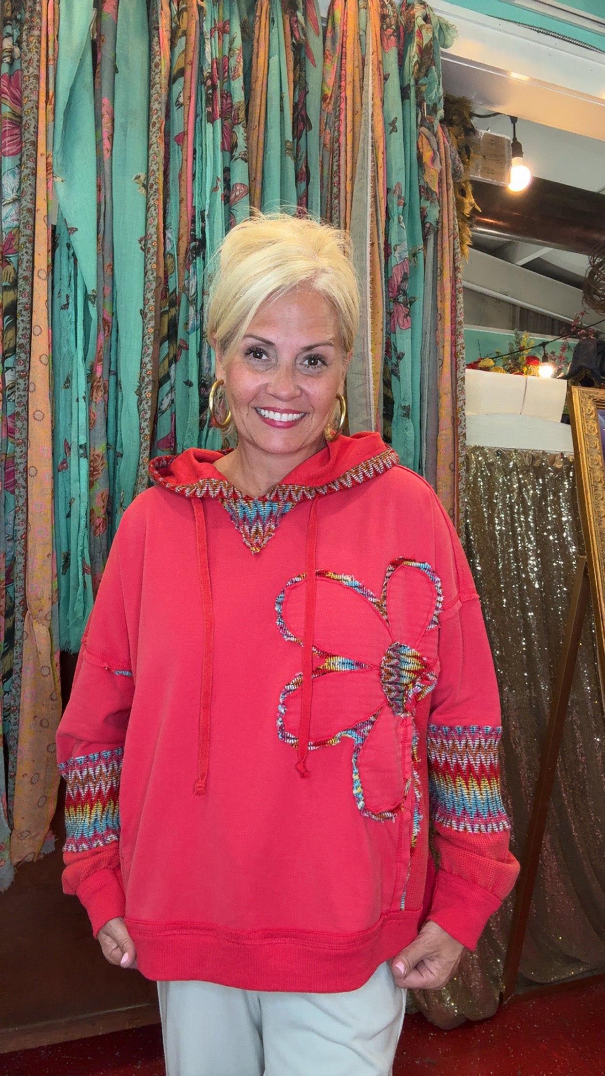 Poppy Hooded Pullover