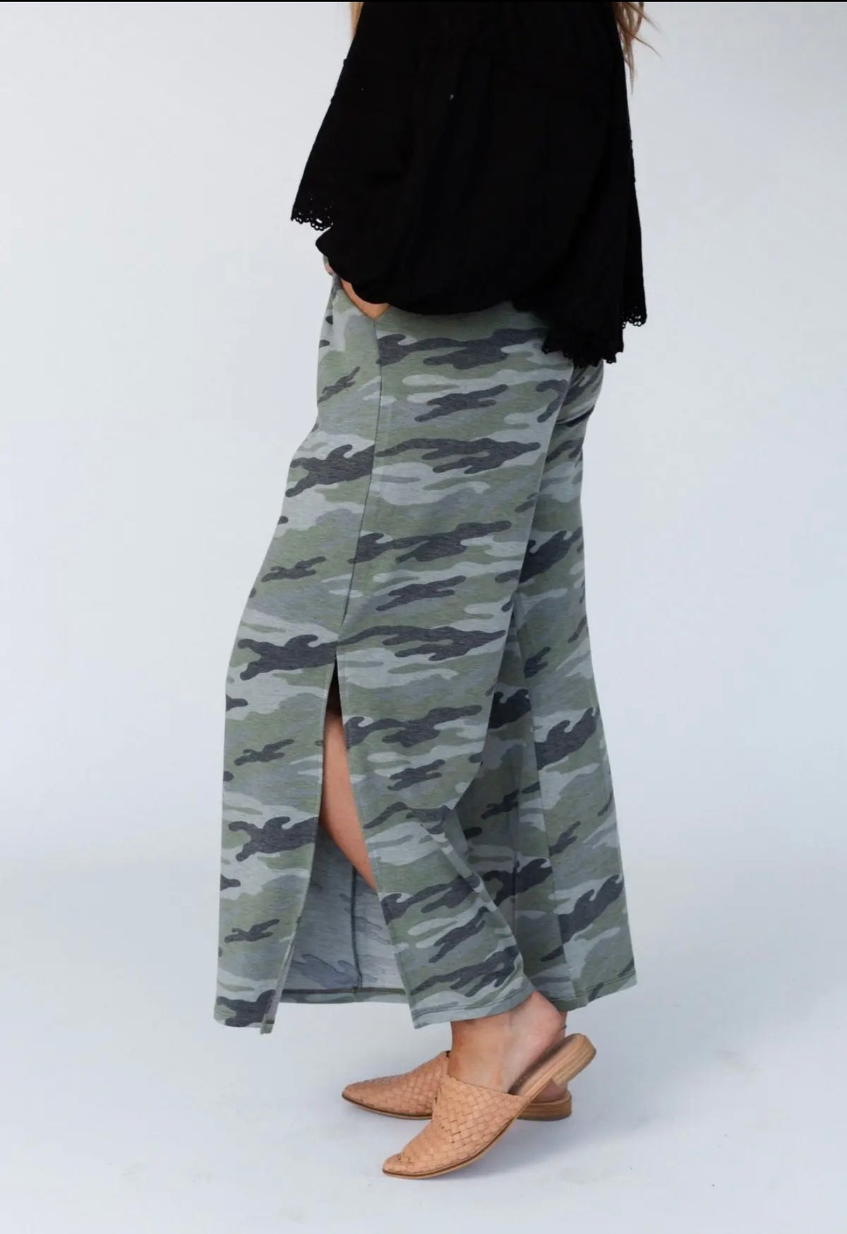 Three Birds Nest Wanderer Camo Pants