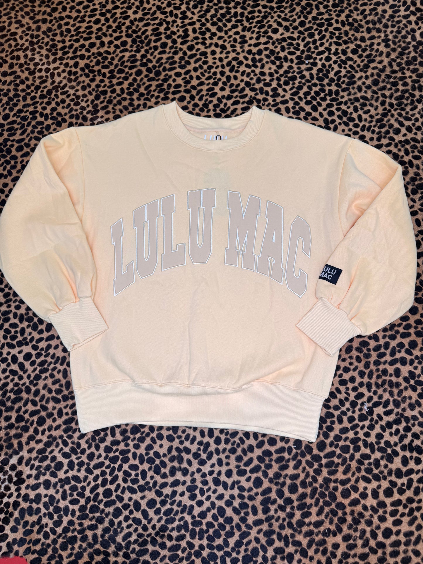 LuLu Sweatshirt in Butter