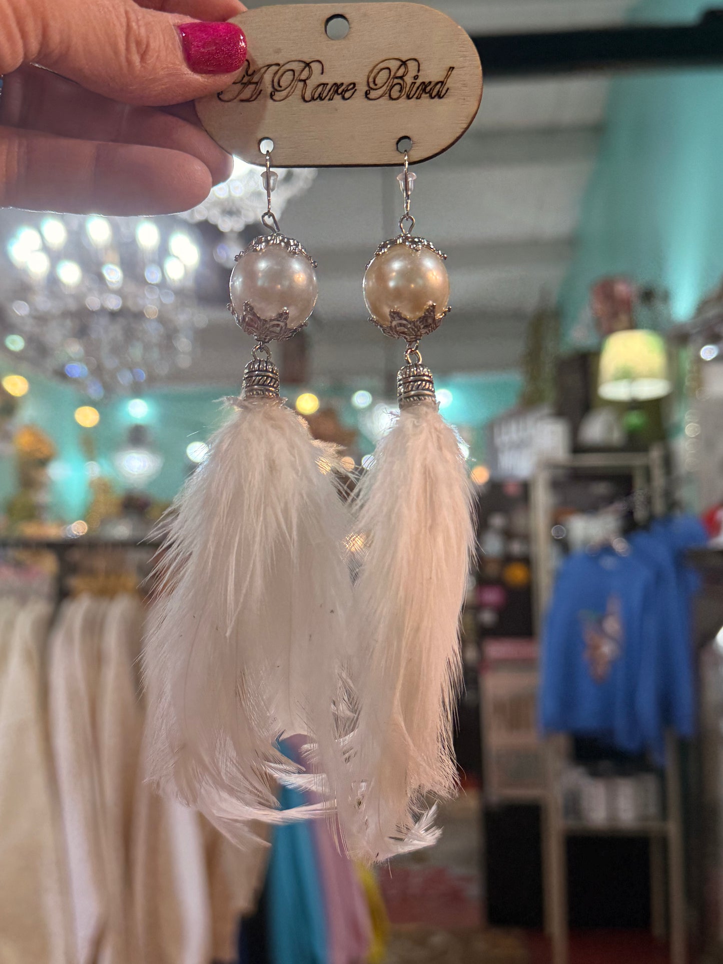 Snowy Pearl Feather Earrings
