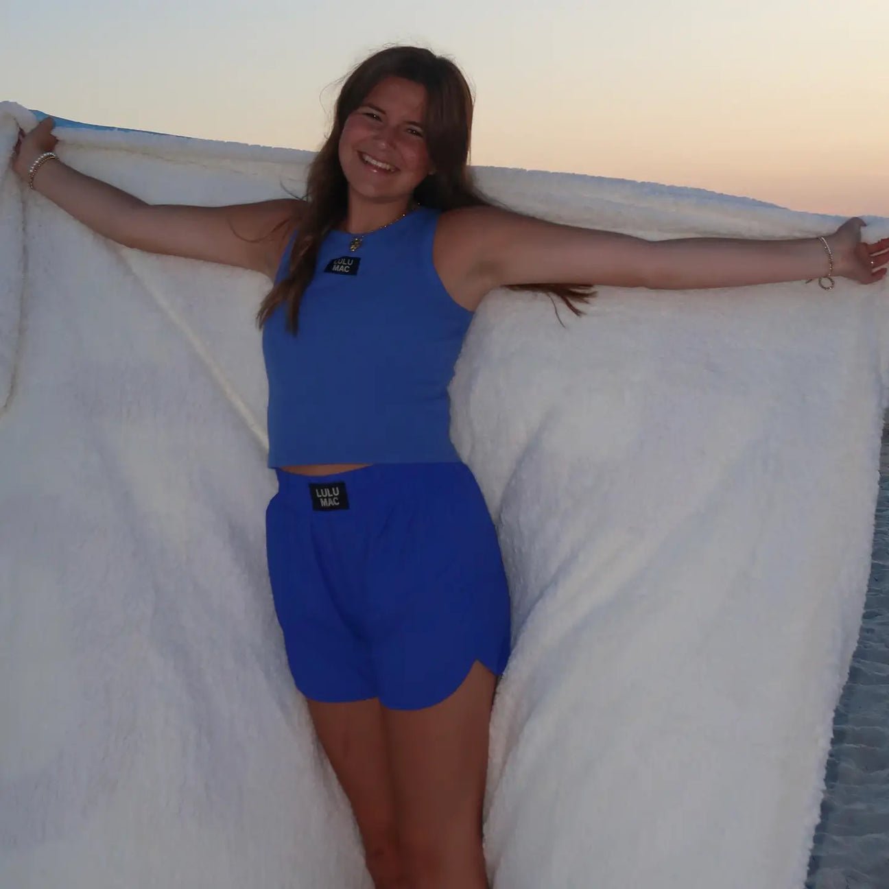LULU MAC Blue Blanket