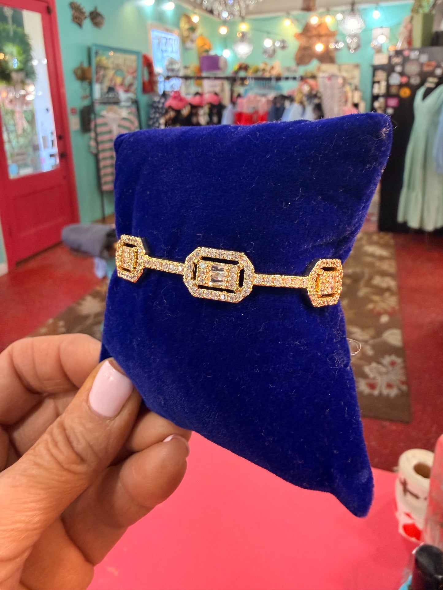 Cove Cuff